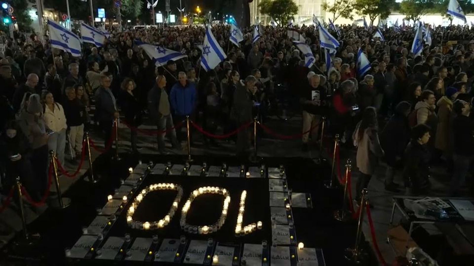 Centenars de persones demanen a Tel Aviv el retorn dels ostatges Centenars de persones demanen a Tel Aviv el retorn dels ostatges
