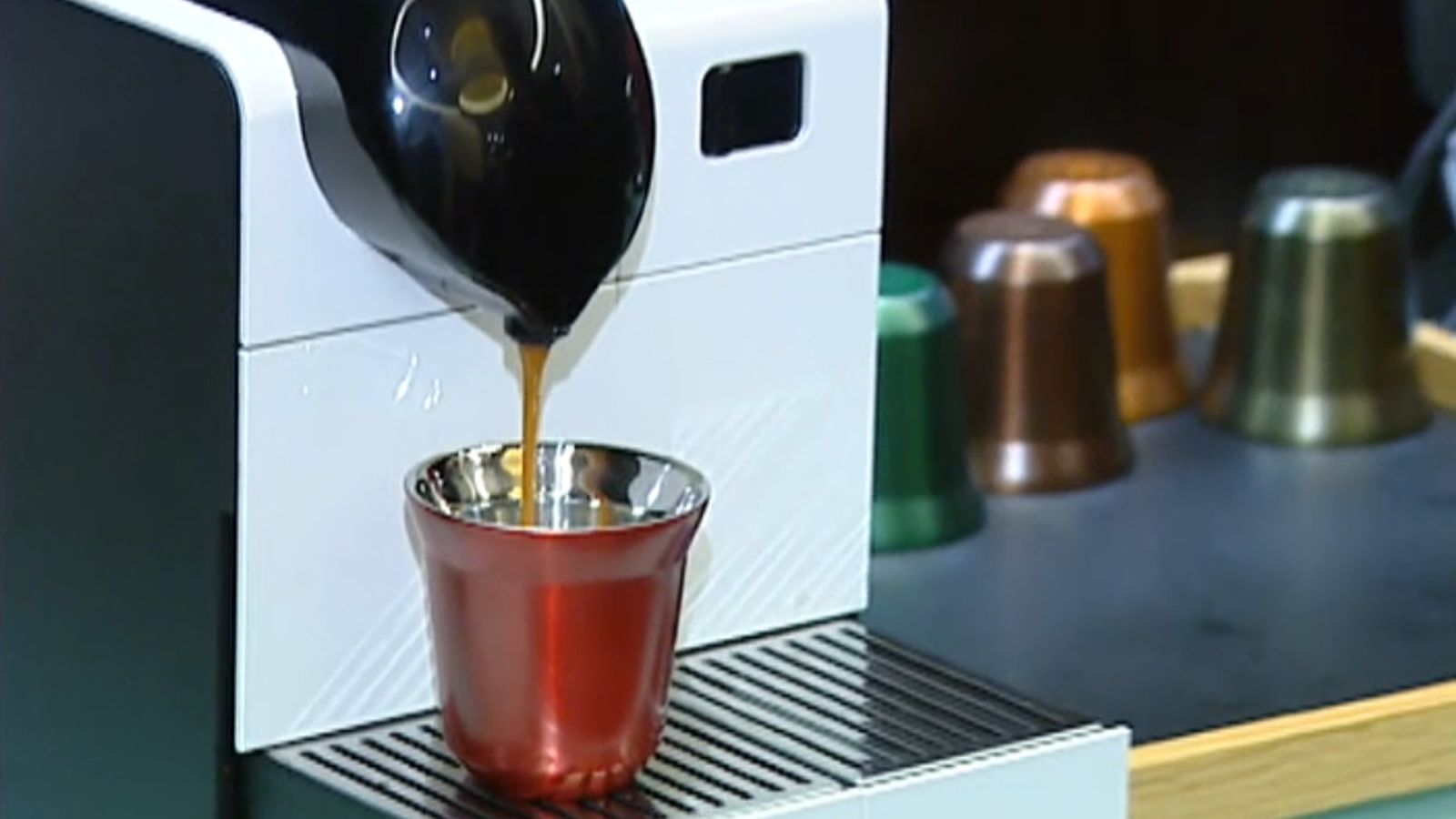 La norma pretén regular, entre altres coses, l'ús de les monocàpsules i dels plàstics rebutjables