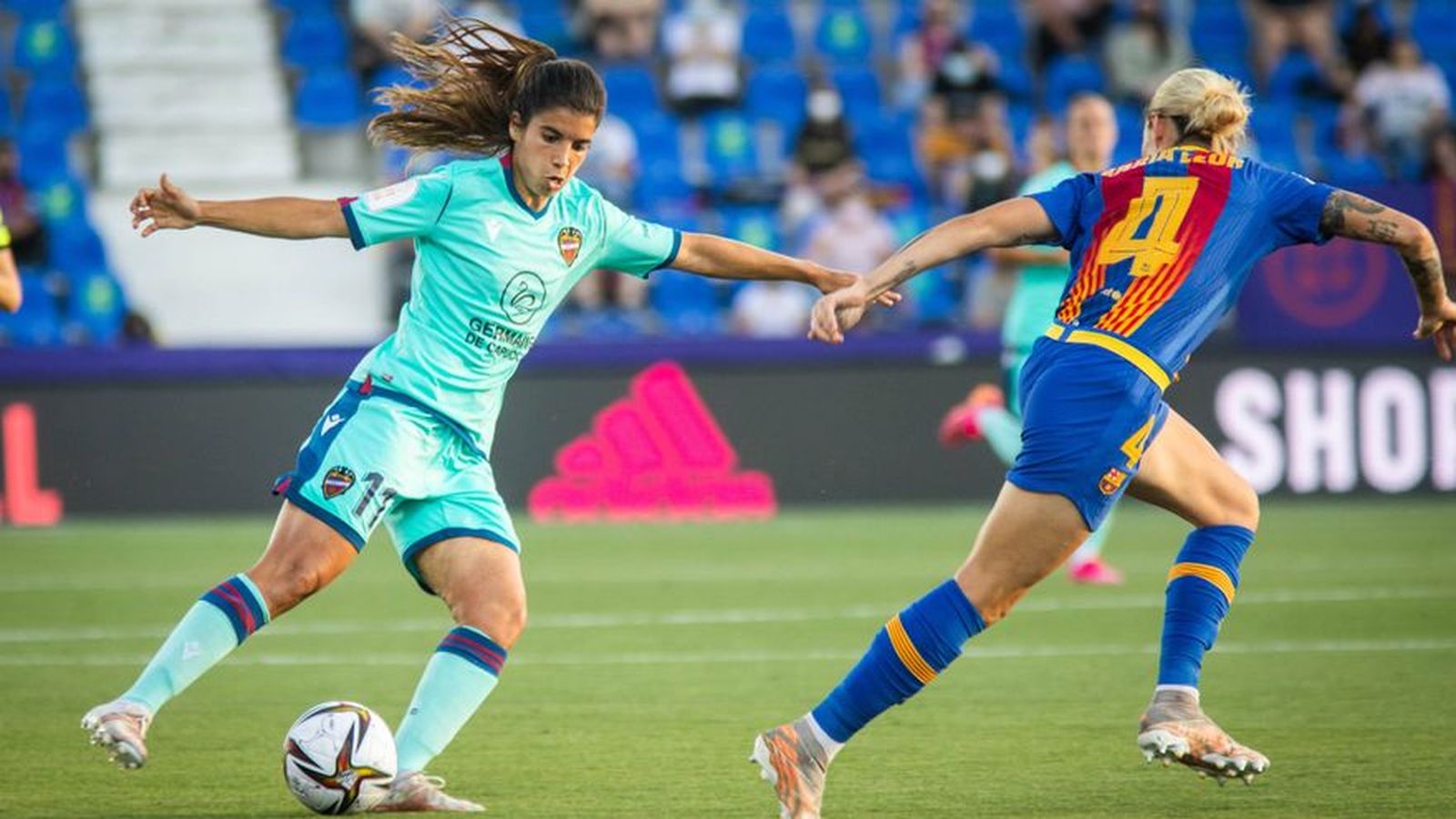 Llevant femení.jpg