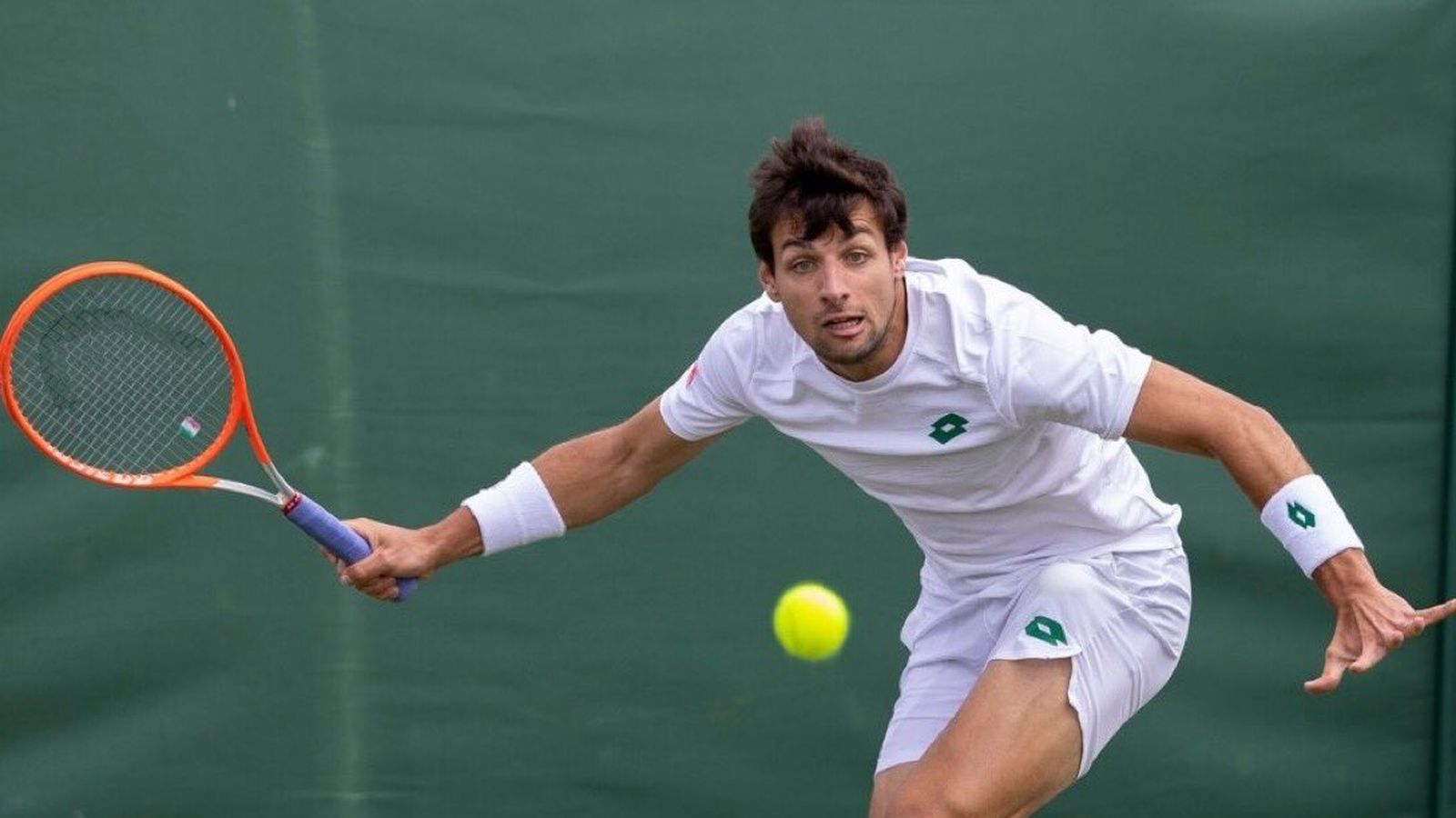 El tenista valencià Bernabé Zapata