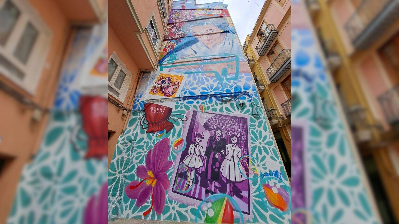 Mural ‘Sempre en la memòria’, de Barbiturikills per a la iniciativa ‘Murals Urbans per a recordar-te’