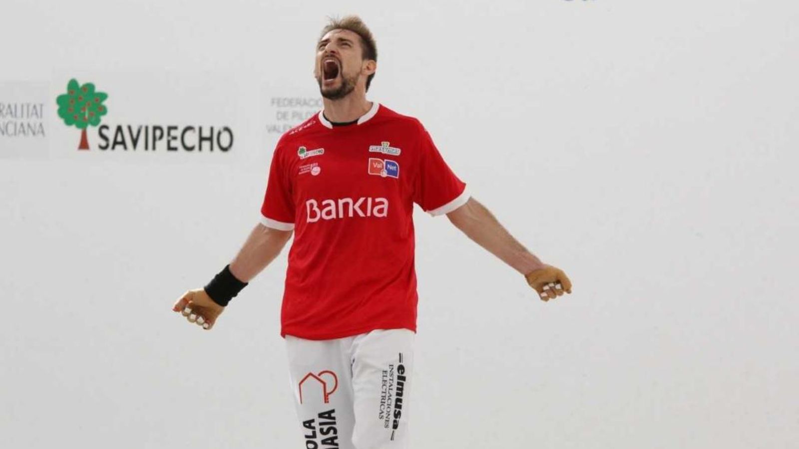 Soro III defensa el títol de campió individual