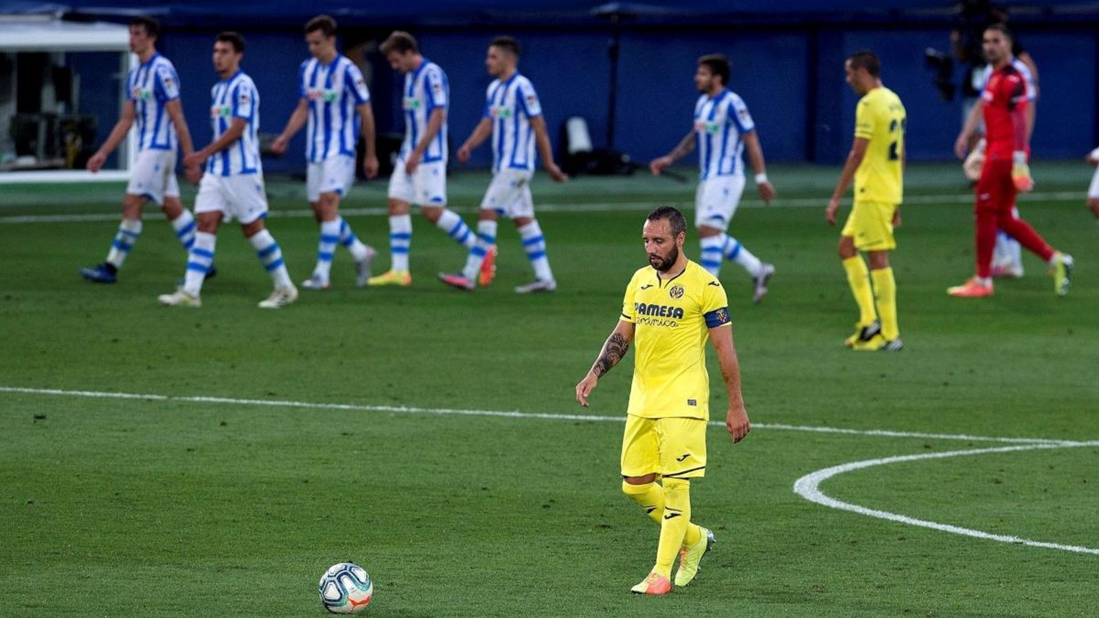 En el 84 una acció entre Samu i Santi Cazorla permet l'asturià sorprendre Moyà i retallar distàncies