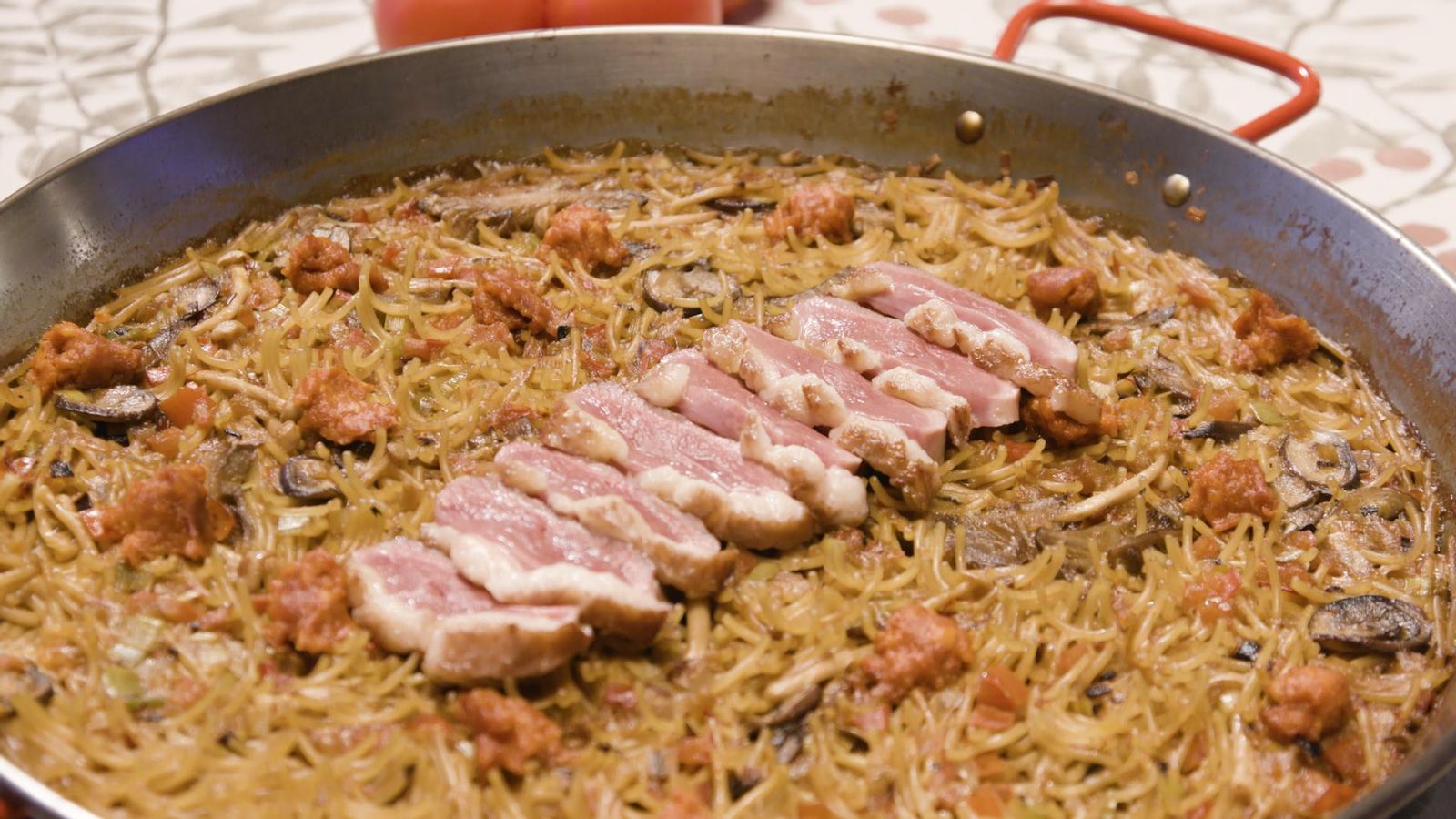 Fideuà amb magret d'ànec