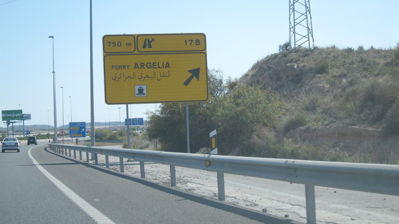 L\'Operació Pas de l\'Estret tanca amb vora 75.000 passatgers al port d\'Alacant