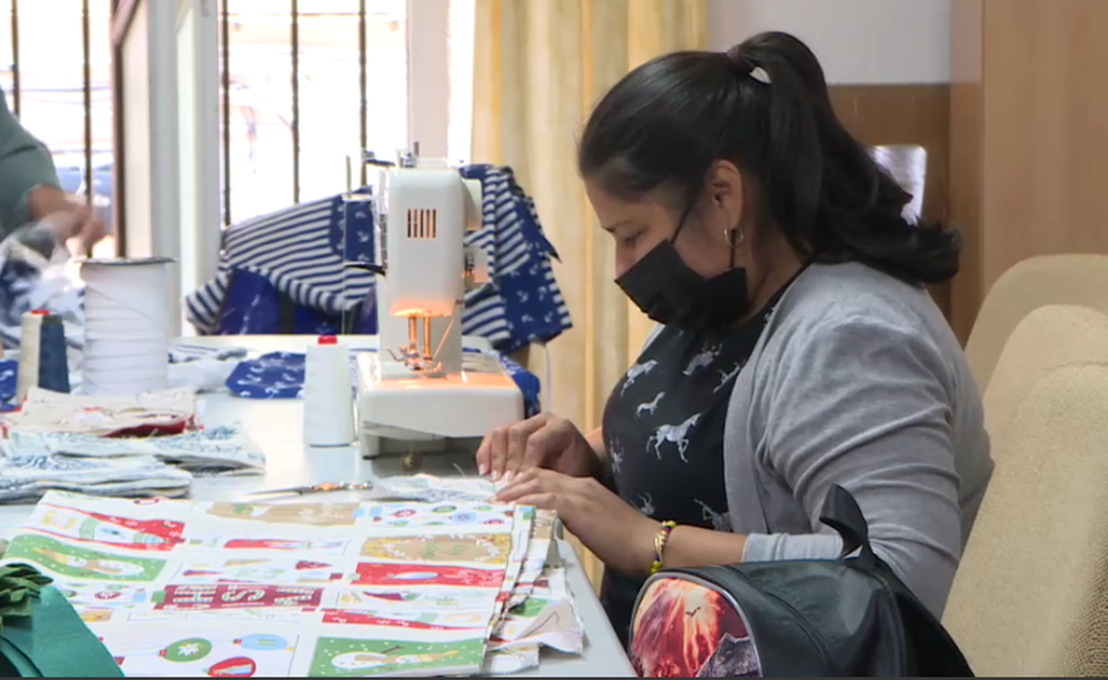 Un dels tallers de Càritas per a dones immigrants