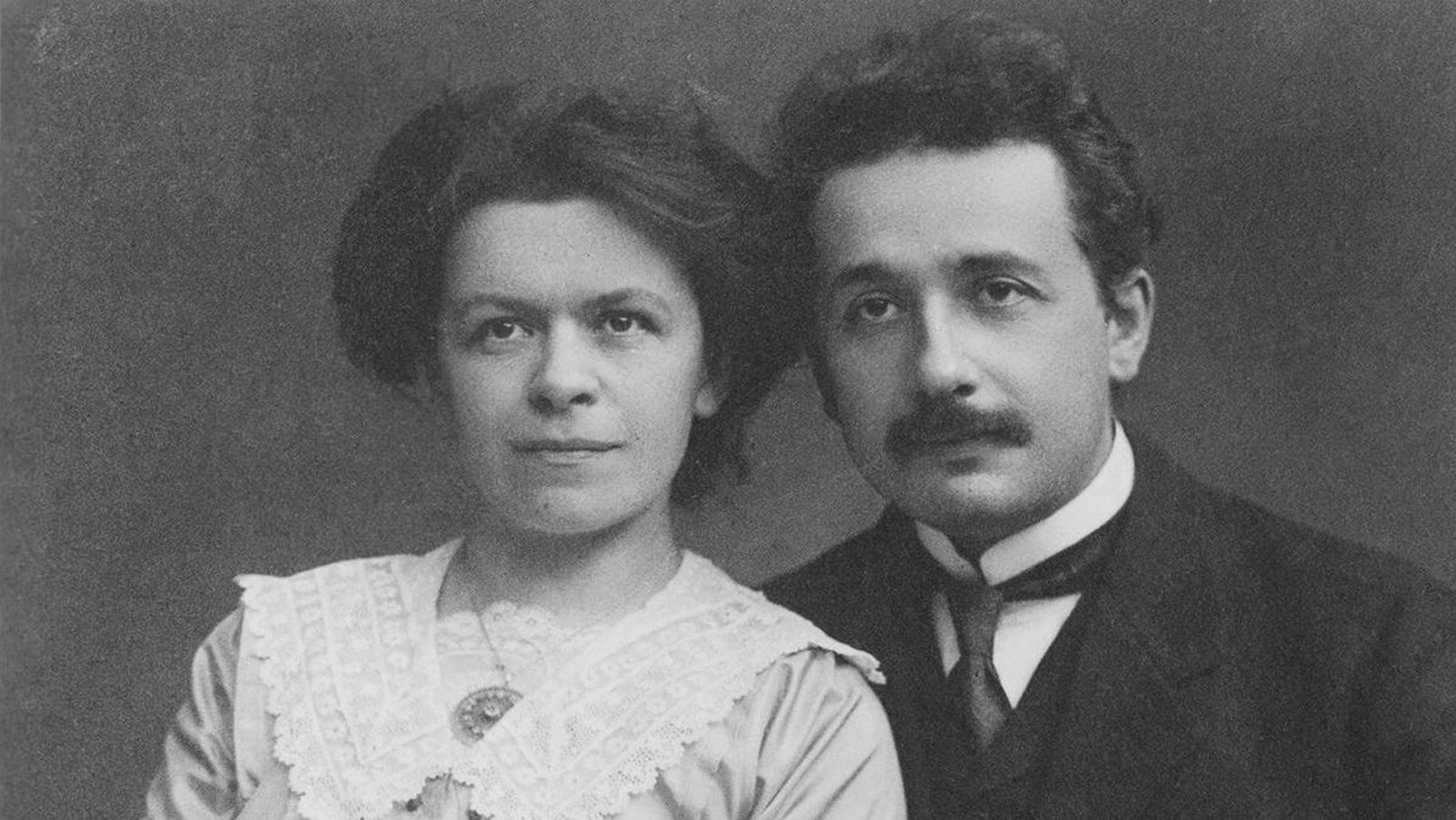 06.02.2024 | 'El fil d'Irene' i les dones a l'ombra d'Albert Einstein, Lev Tolstoi, Camilo José Cela o Mario Vargas Llosa