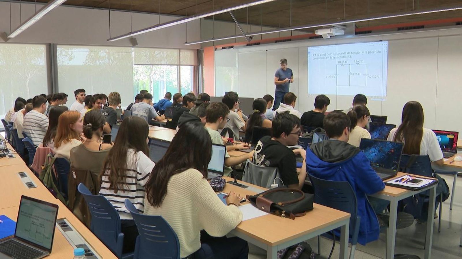 EN CONTEXT | Ha baixat el nivell de les universitats?