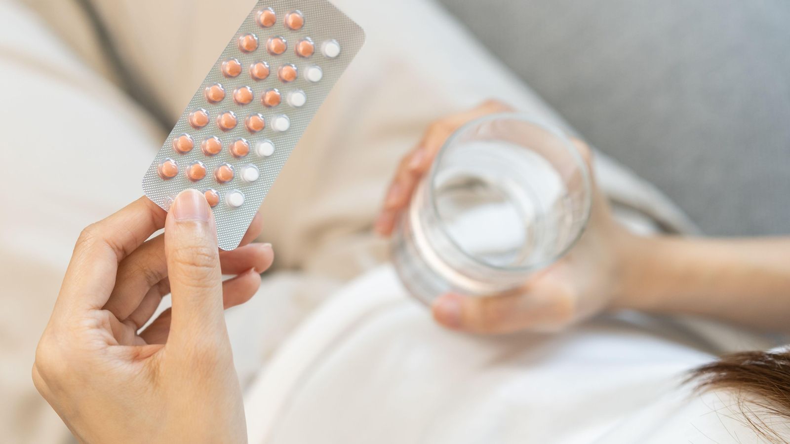 Imatge d'arxiu sobre un blíster de pastilles anticonceptives