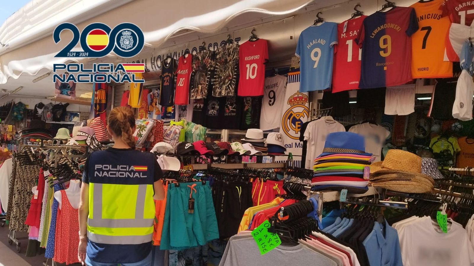 Detenen un home a Benidorm per vendre més d’un miler de productes falsificats