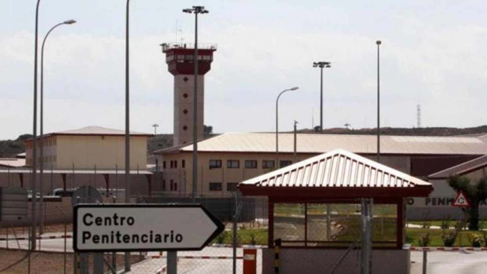Alarma a la presó de Picassent per la instal·lació d’un hospital de campanya
