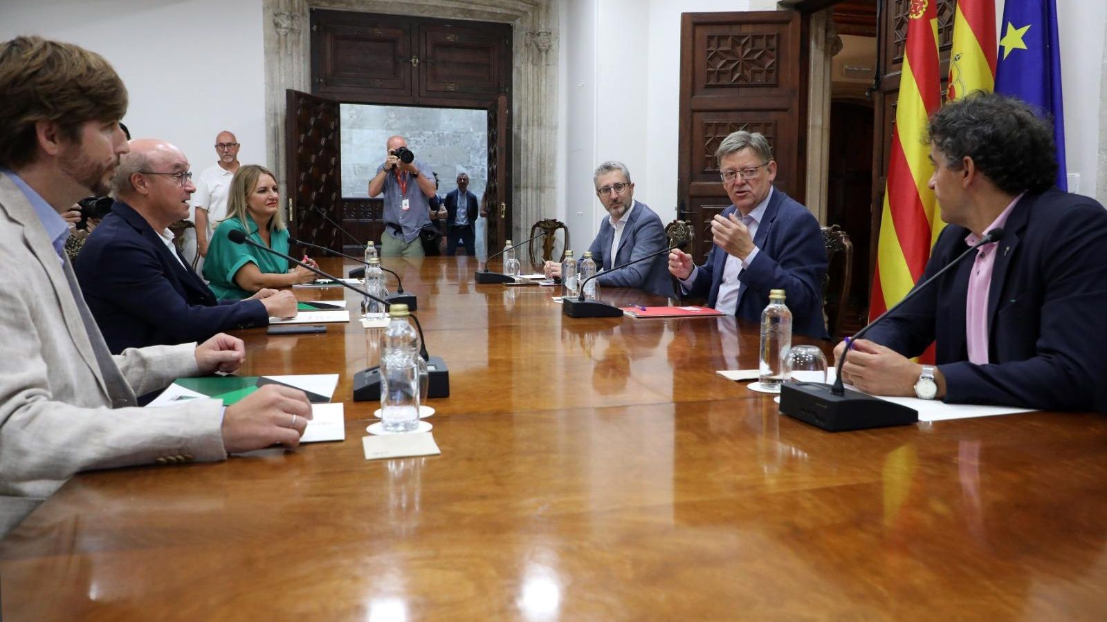 Reunió entre la Generalitat i Hosbec, aquest dimarts