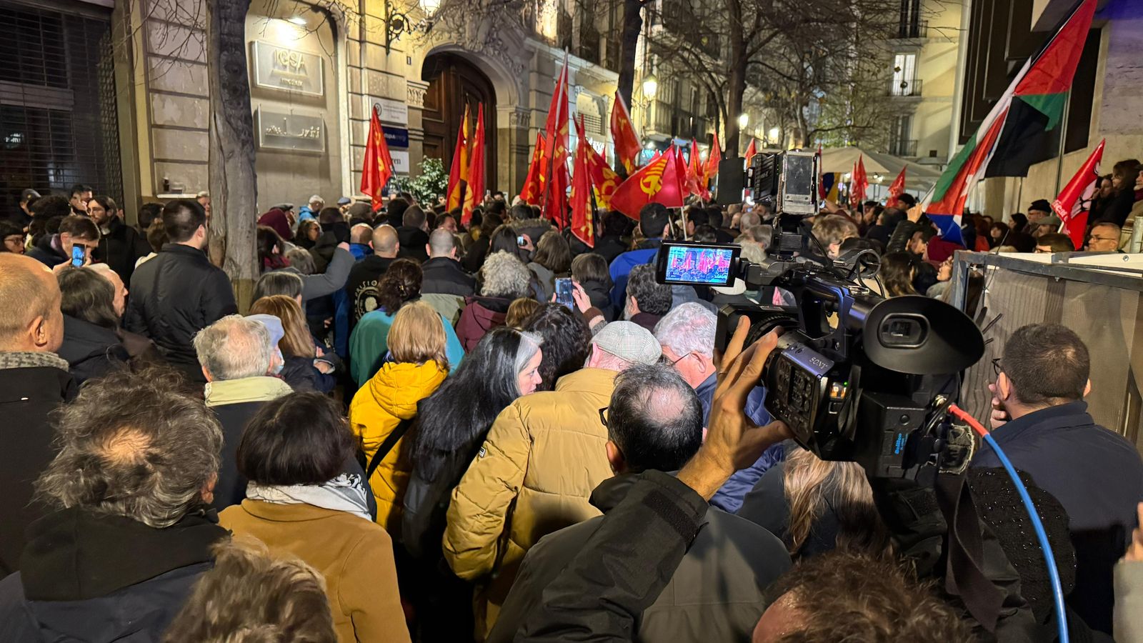 Protesta a València contra els bombardejos a Veneçuela
