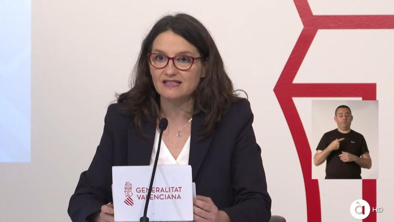 La vicepresidenta del Consell, Mónica Oltra durant la compareixença posterior al Ple del Consell