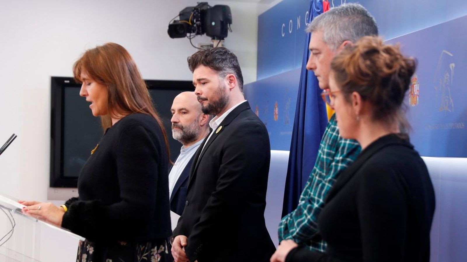 Laura Borràs llig el manifest junt amb els portaveus de la resta de partits