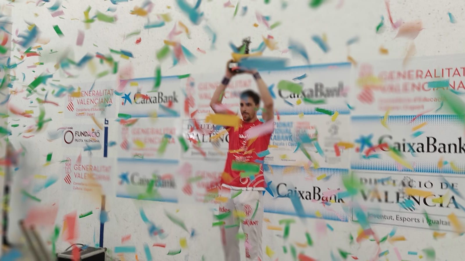 Puchol II alça el seu tercer títol de l'individual d'escala i corda