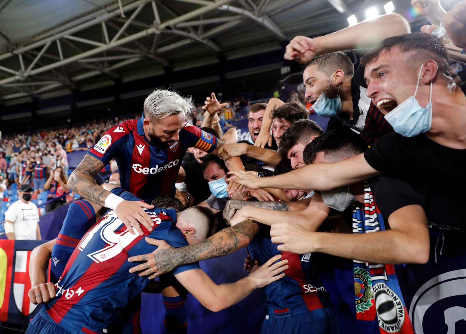 23.08.2021 | Línia de fons | Streaming