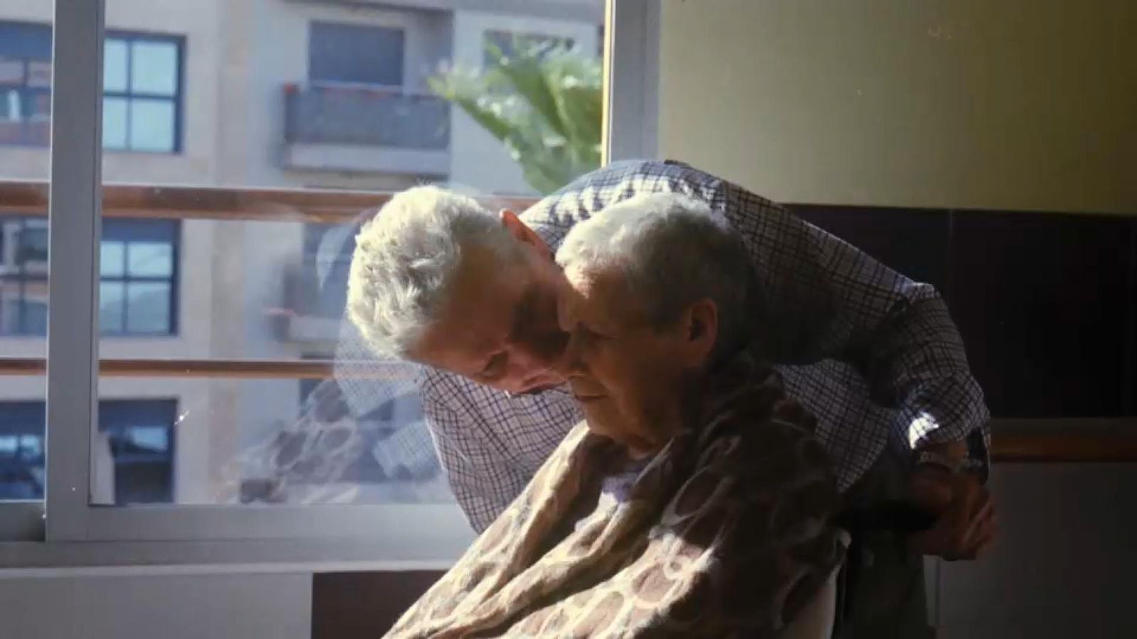 Darrere de 'Tota una vida' hi ha dotze anys de gravacions de la història d'amor entre els avis de la directora