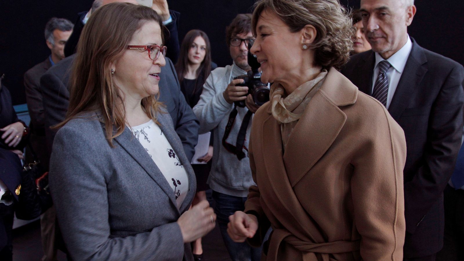 La ministra Isabel Garcia Tejerina durant la reunió amb la consellera Elena Cebrián la setmana passada a Elx