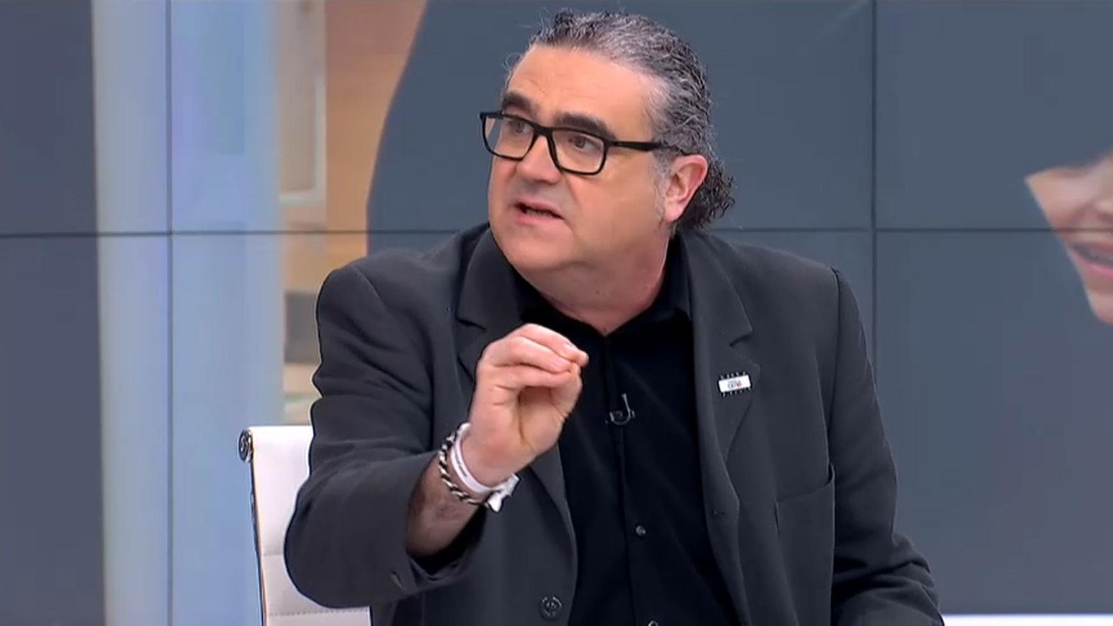 Carles Xavier López en 'À Punt Notícies matí' Carles Xavier López en 'À Punt Notícies matí'