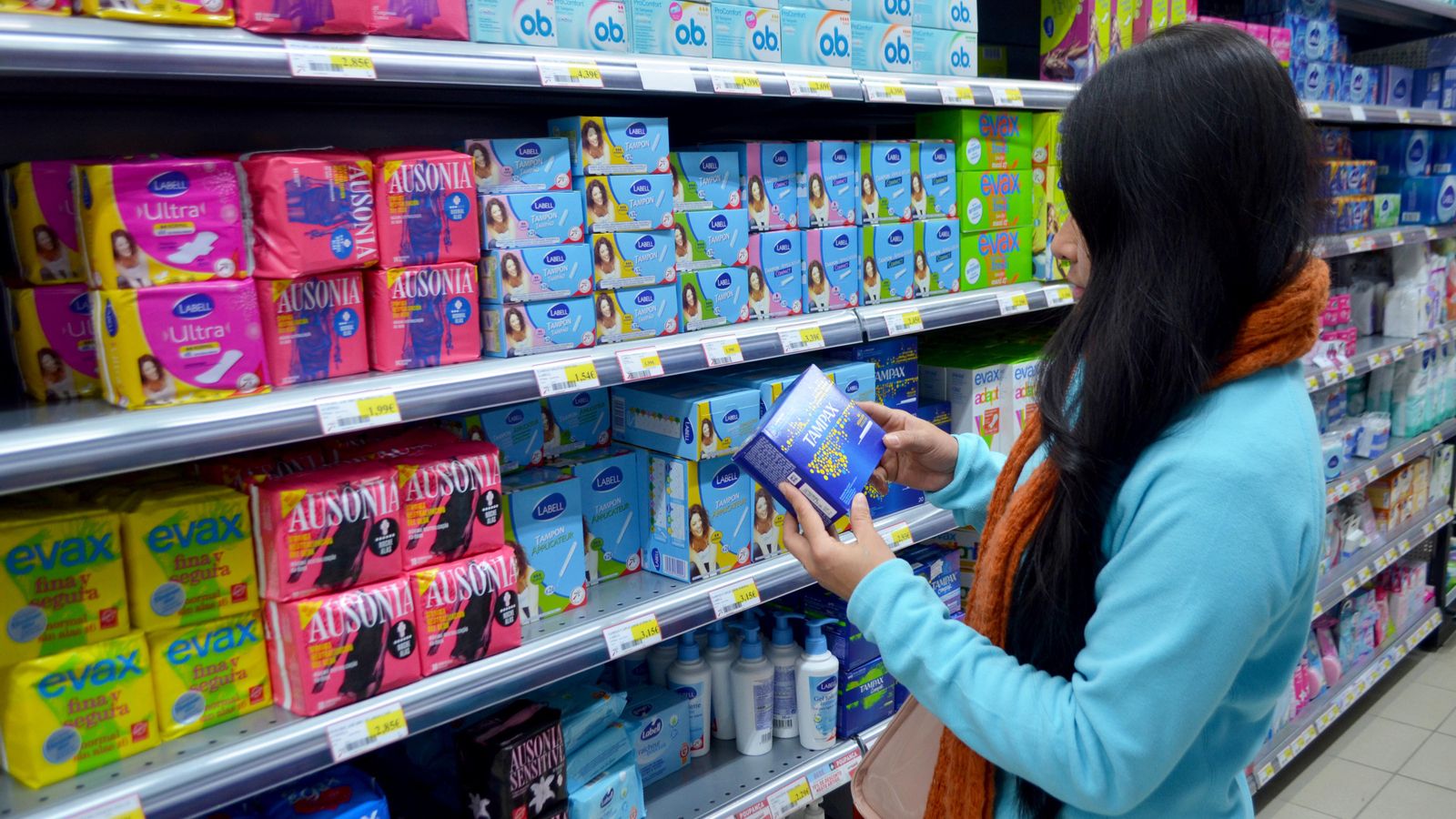 Dues de cada deu dones a Espanya no disposen dels recursos per a mantindre una higiene menstrual adequada