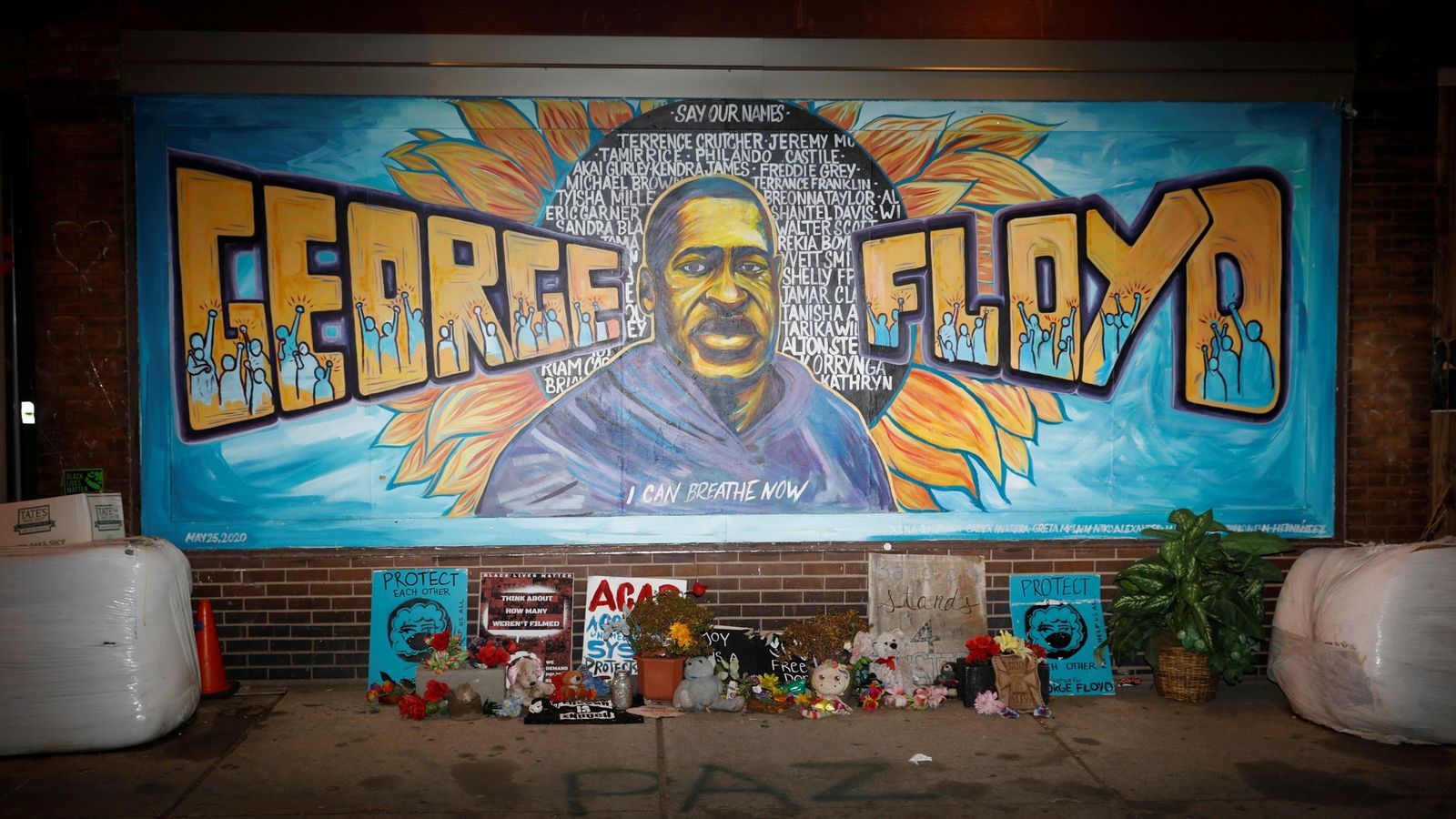 Una vista del mural de George Floyd , a Minneapolis, Minnesota, els els Estats Units / Octavio Jones (Reuters)