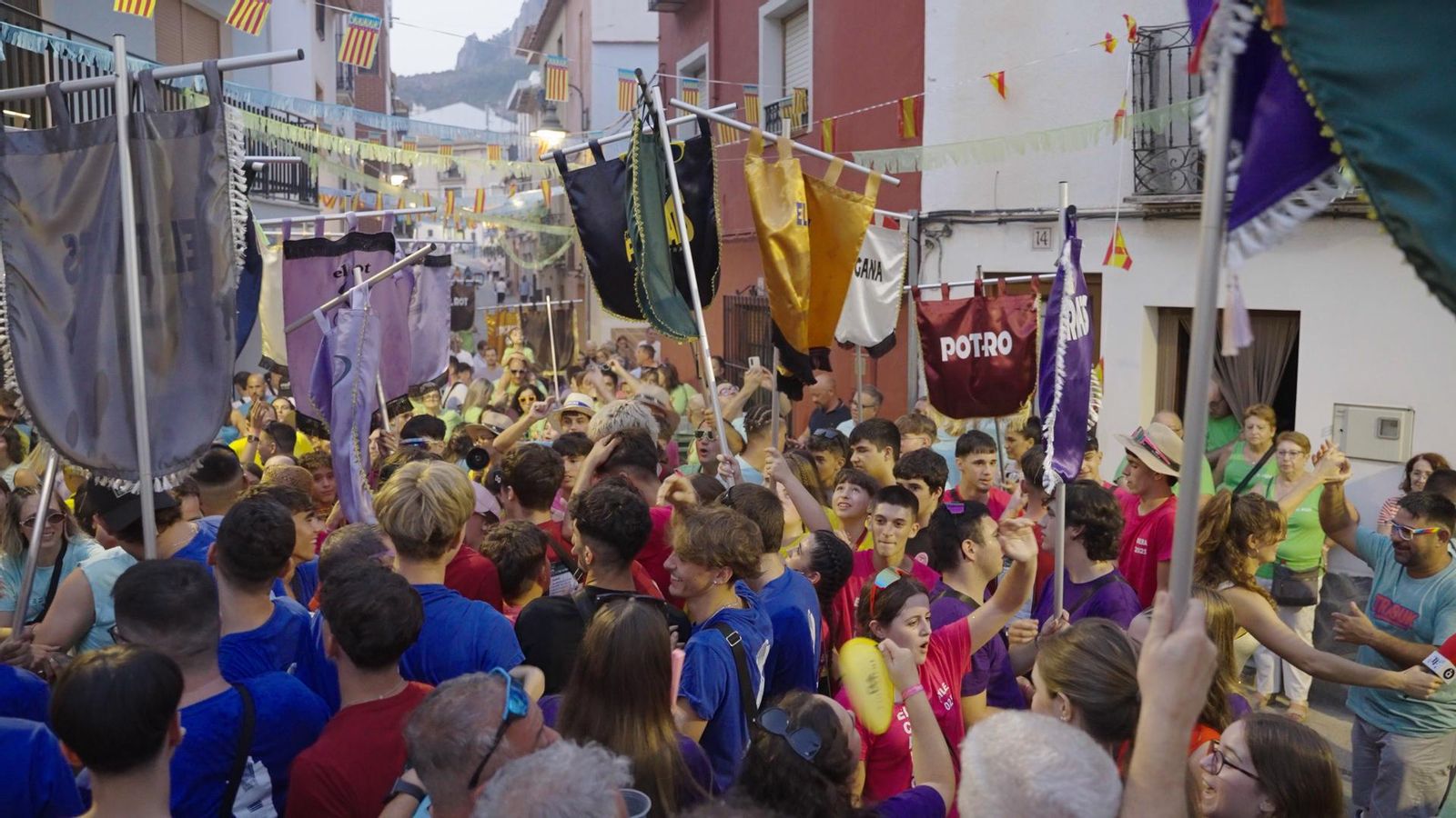 Feste de Finestrat Arreplegà de barraques.Imagen fija015