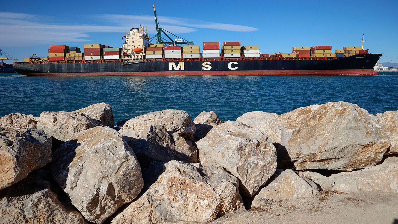 Un vaixell de càrrega d'MSC atracat al port de València aquest dijous, quan es va anunciar l'ampliació del port Un carguer d'MSC atracat al port de València aquest dijous, quan es va anunciar l'ampliació del port