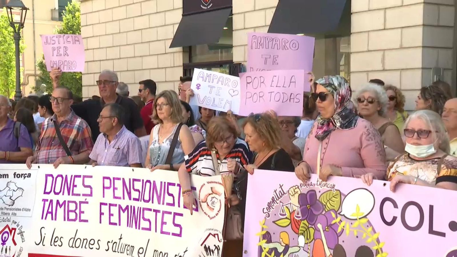El veïnat d'Alzira condemna l'assassinat d'Amparo M. El veïnat d'Alzira condemna l'assassinat d'Amparo M.