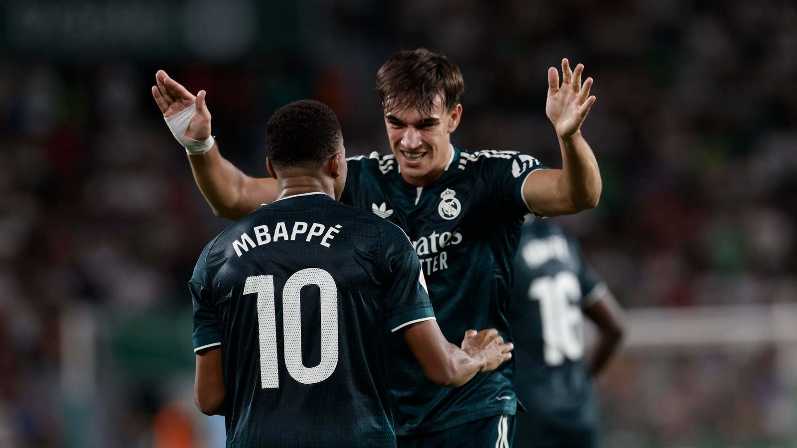 Espí celebra el gol