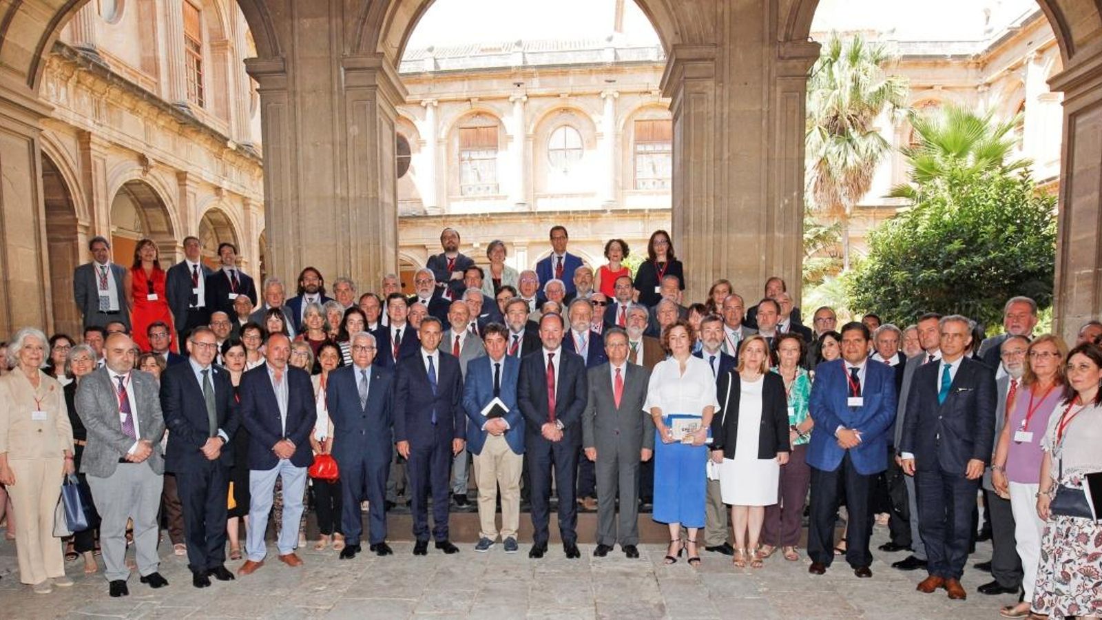 Oriola, al Baix Segura, és l’escenari on es reuneixen des d’aquest dilluns i durant quatre dies els 70 directors de l'Institut repartits en els cinc continents per a marcar les línies estratègiques de l'any que ve.  EFE