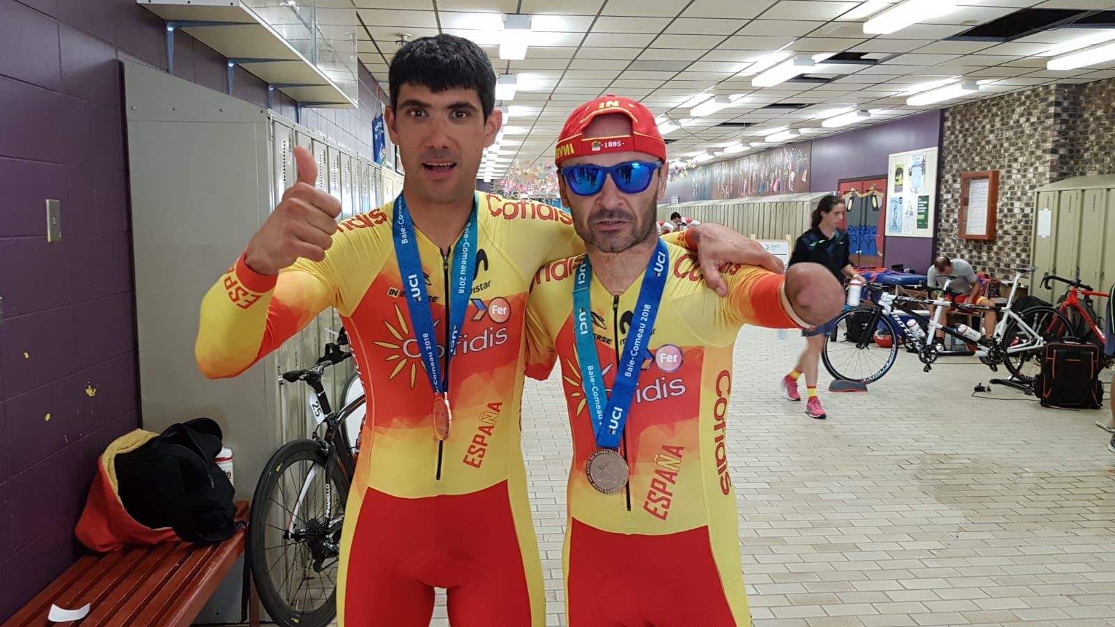 Ten i Eckhard, amb les medalles de la cronometrada