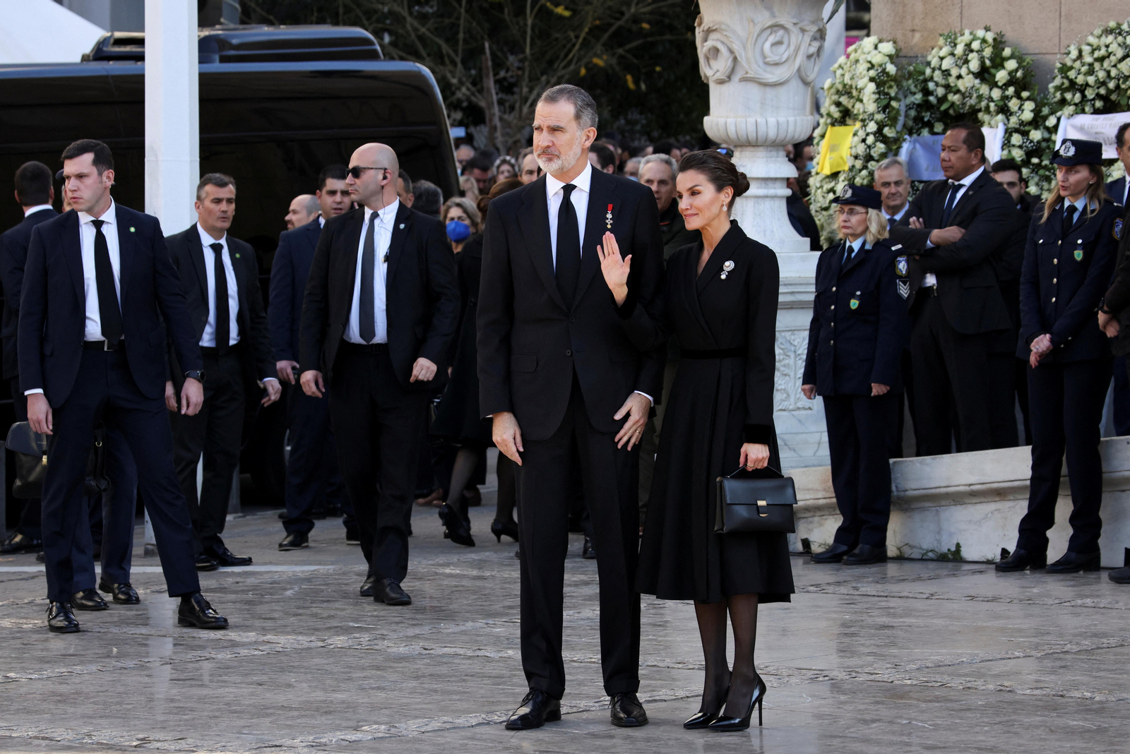 Els reis Felip i Letízia, en el funeral de Constantí II