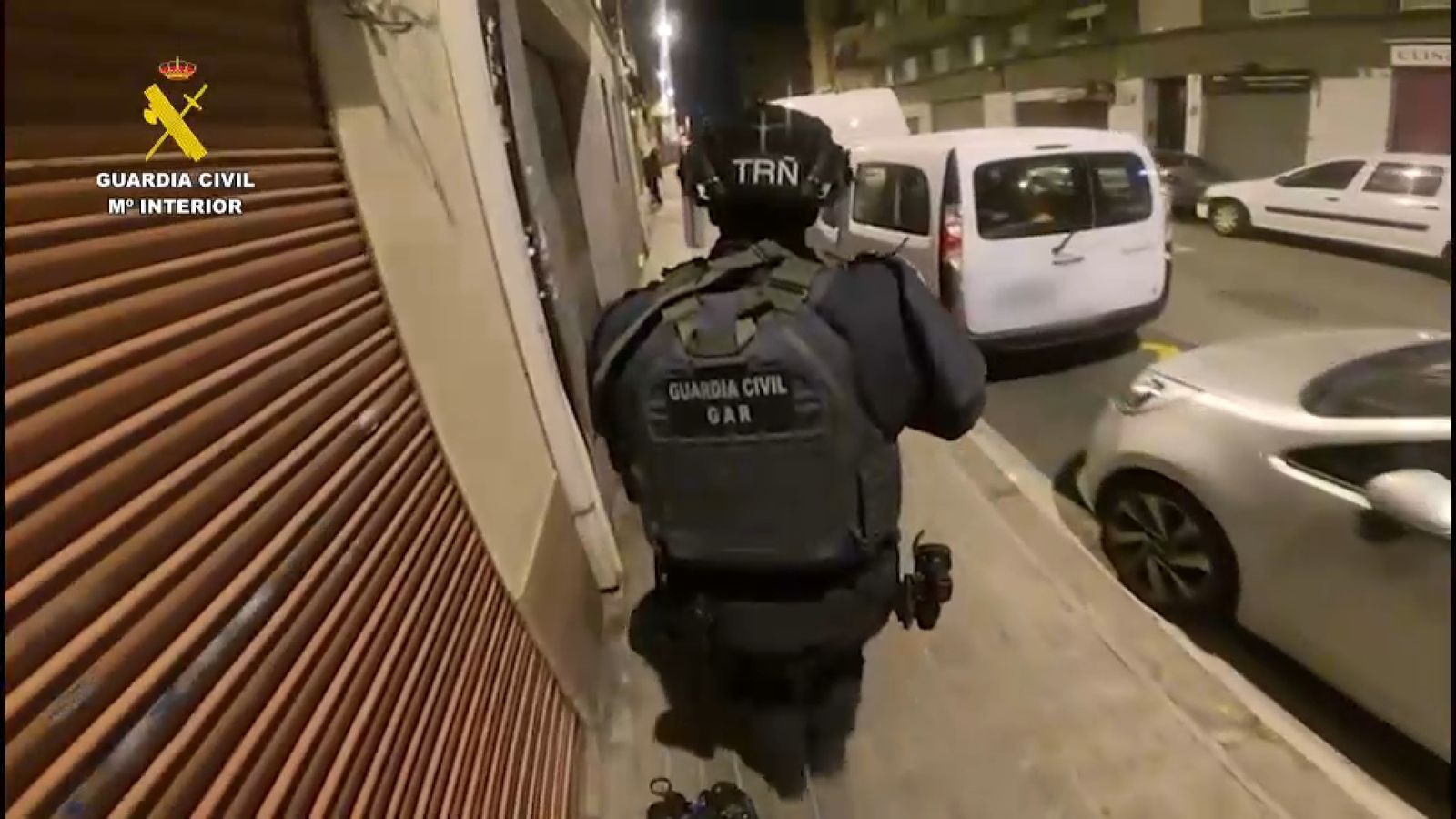 Un efectiu dels GAR de la Guàrdia Civil en l'operació que ha acabat amb la detenció d'un presumpte jihadista a Barcelona