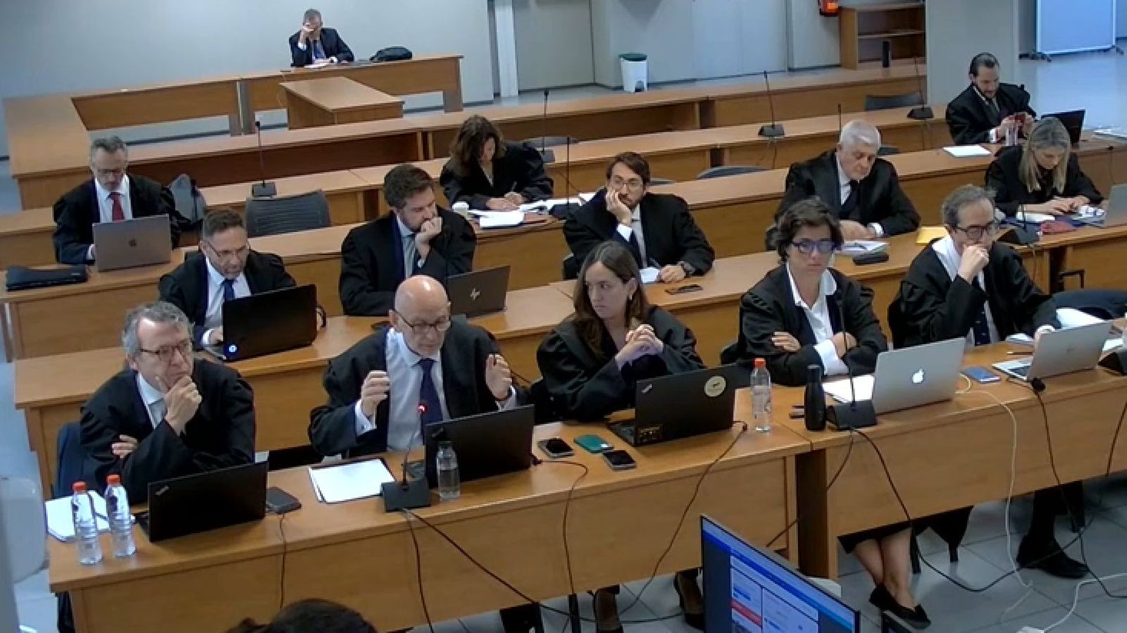 El lletrat de Zaplana, l'advocat Daniel Campos (segon per l'esquerra) en les conclussions finals