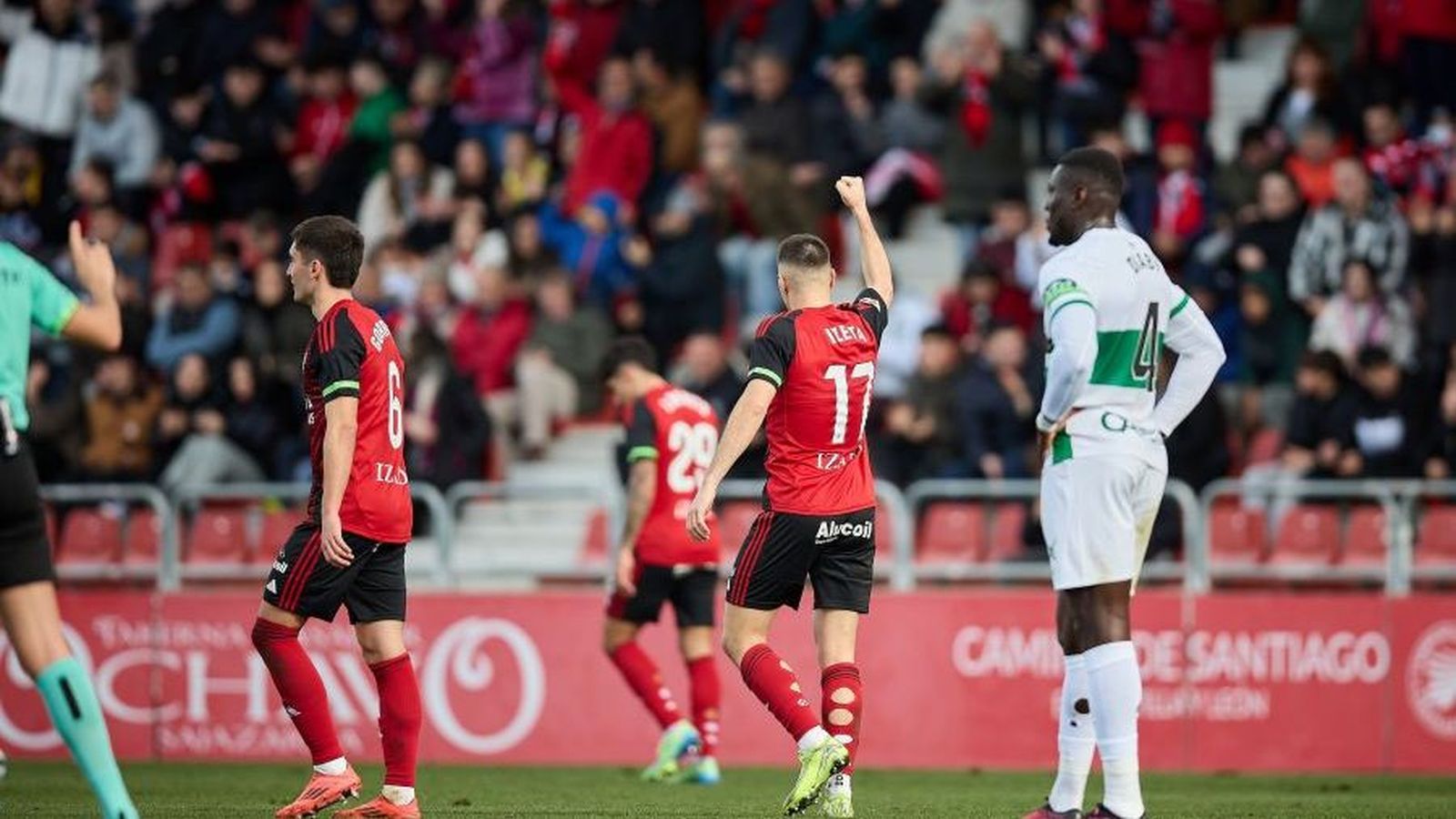 Izeta celebra el gol
