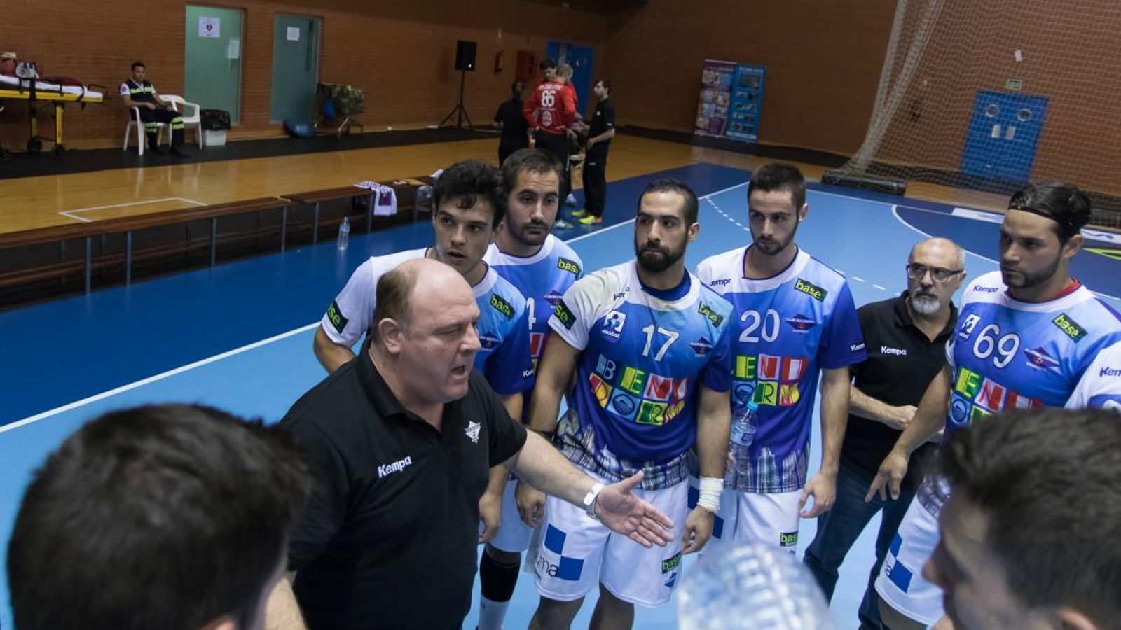 El tècnic navarrés porta dues temporades en l'Handbol Benidorm.