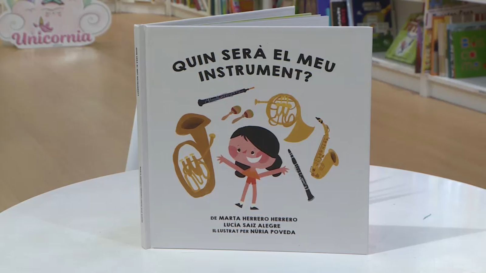 Llibre sobre instruments musicals
