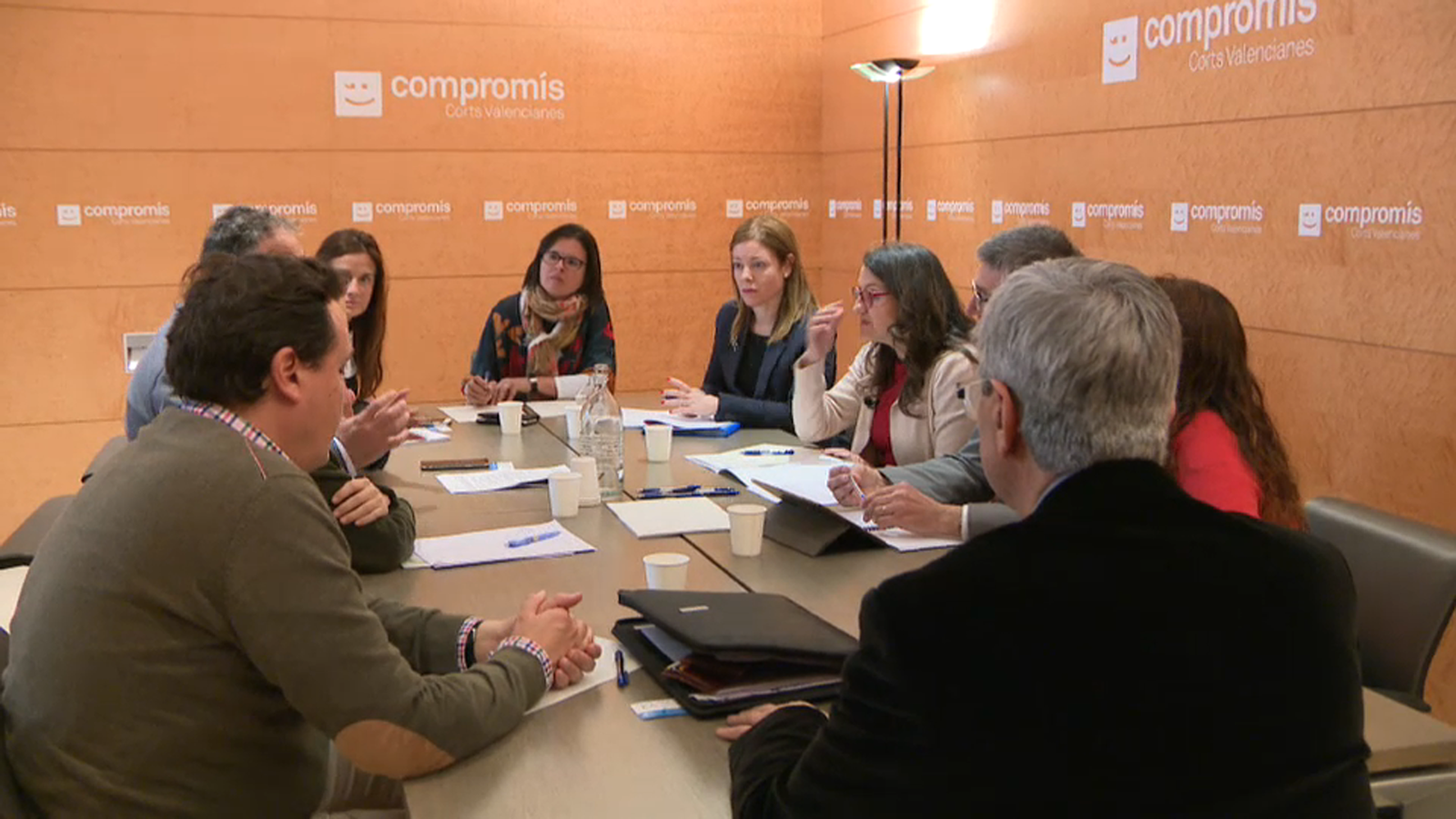 Compromís s'ha reunit a València amb diversos representants econòmics valencians