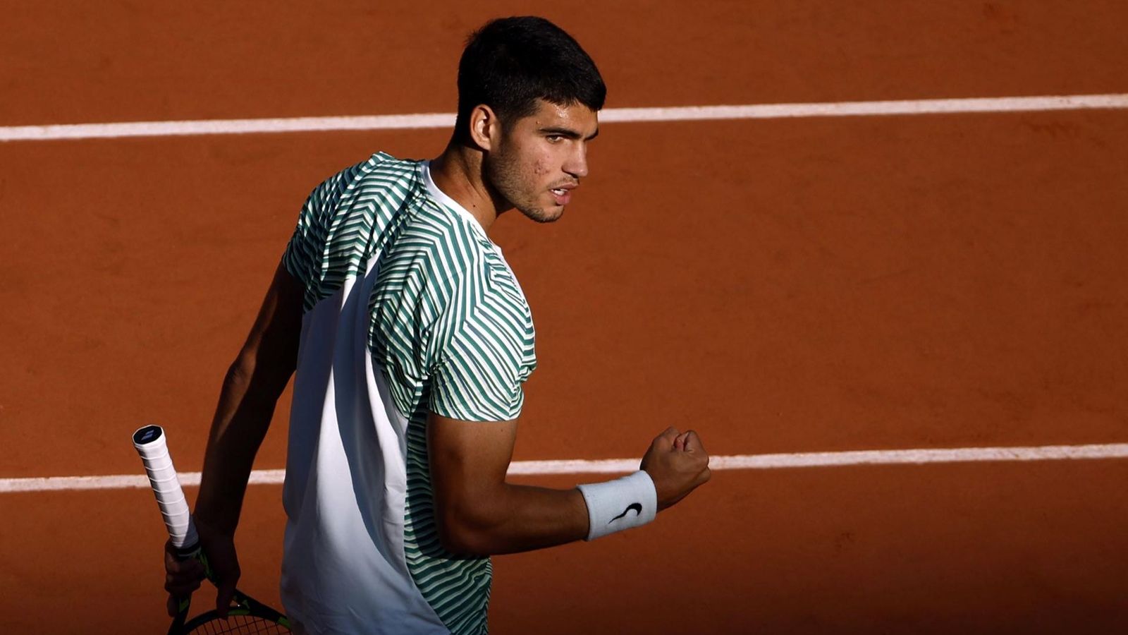 Alcaraz celebra un punt