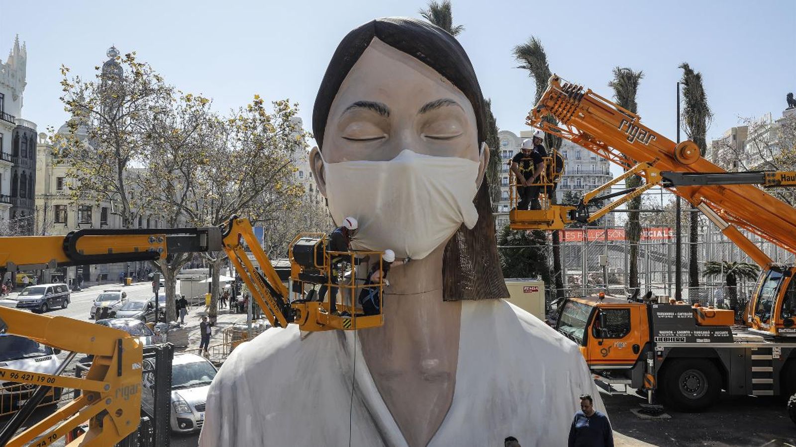 Imatge d’arxiu de la falla de l'Ajuntament de València 'Açò també passarà'