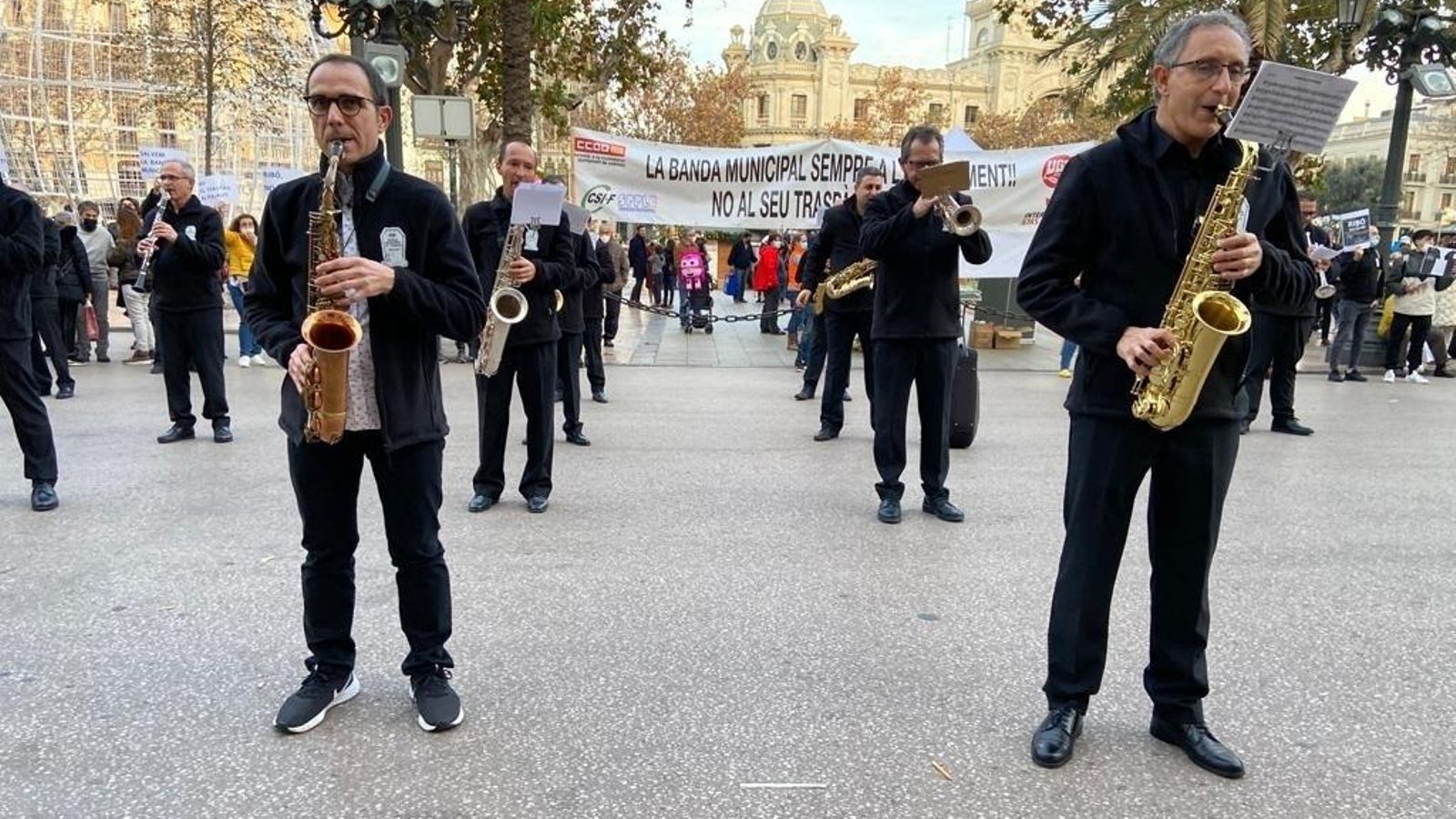 Membres de la Banda Municipal de València en una protesta el passat desembre