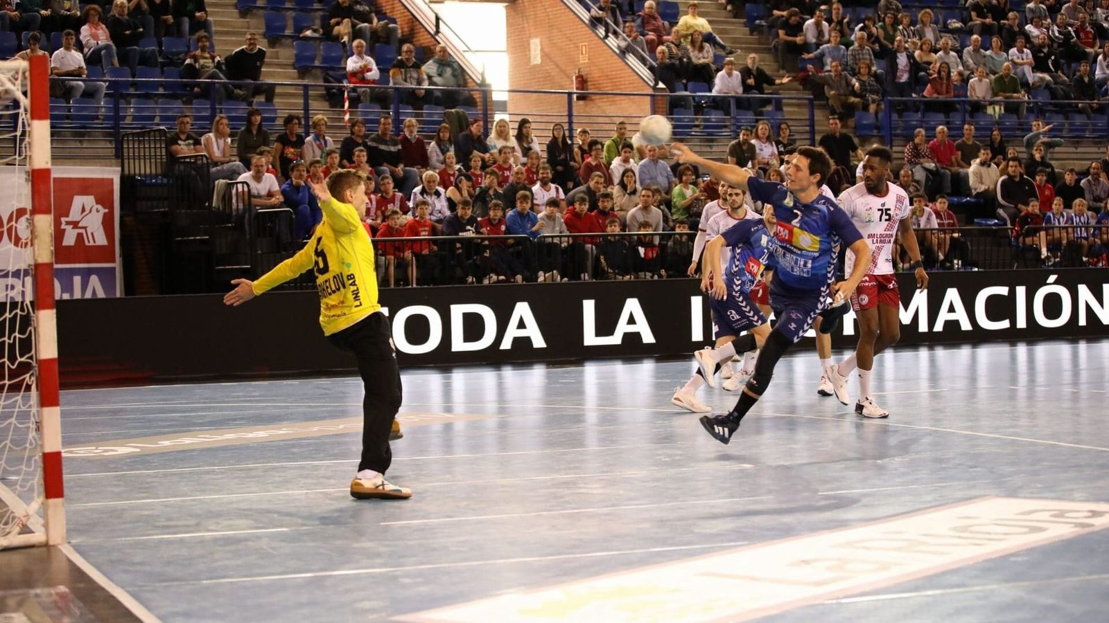 Vujovic, en una acció d'atac