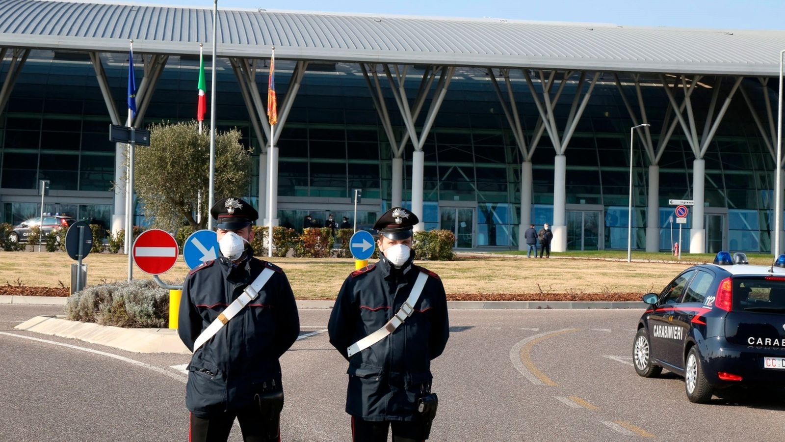 S'ha restringit l'entrada i l’eixida de persones, que estarà controlada per la policia