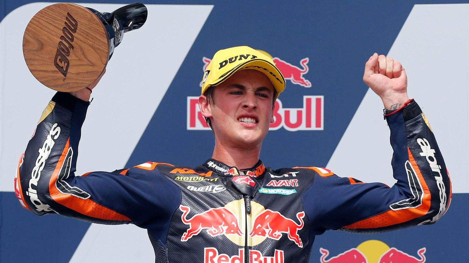 Juame Masià, amb el trofeu de campió