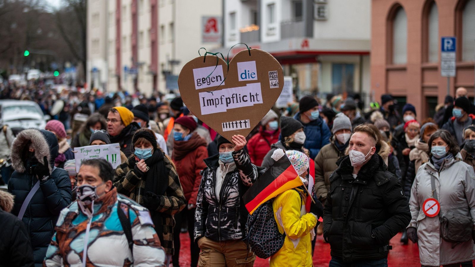 Protesta contra les mesures anticovid i la vacunació obligatòria a Frankfurt, Alemanya