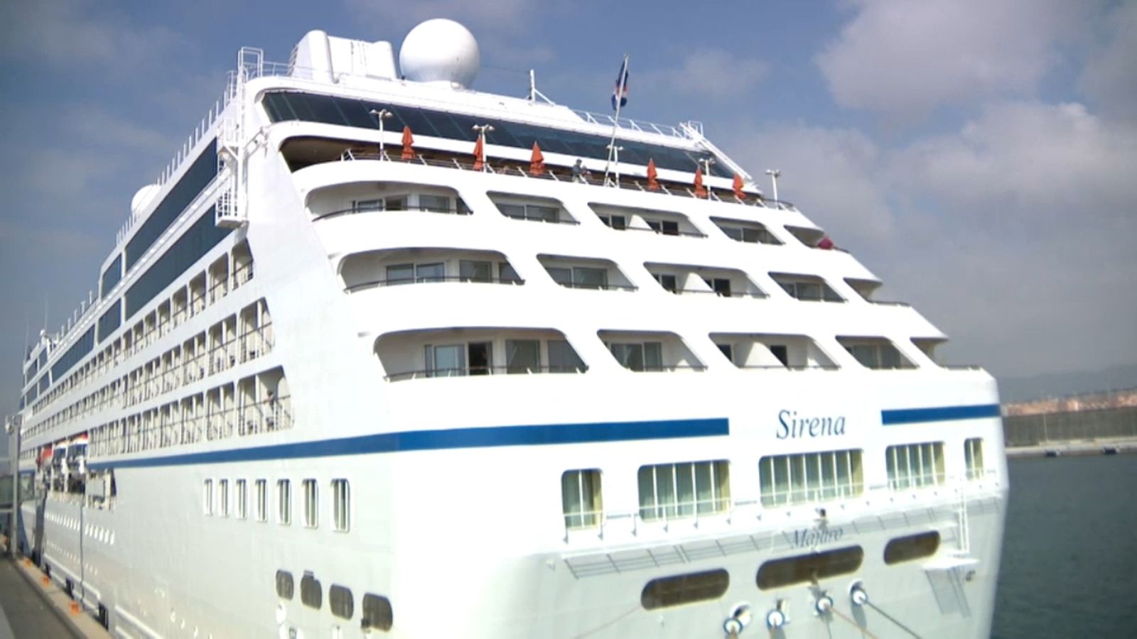 El vaixell Sirena, atracat al port d'Alacant