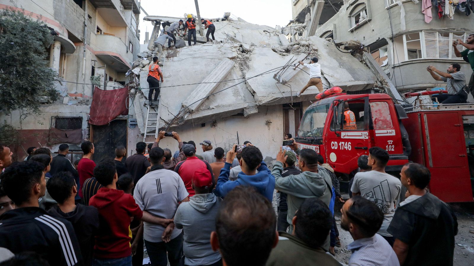 L'exercit israelià torna a atacar la ciutat de Gaza