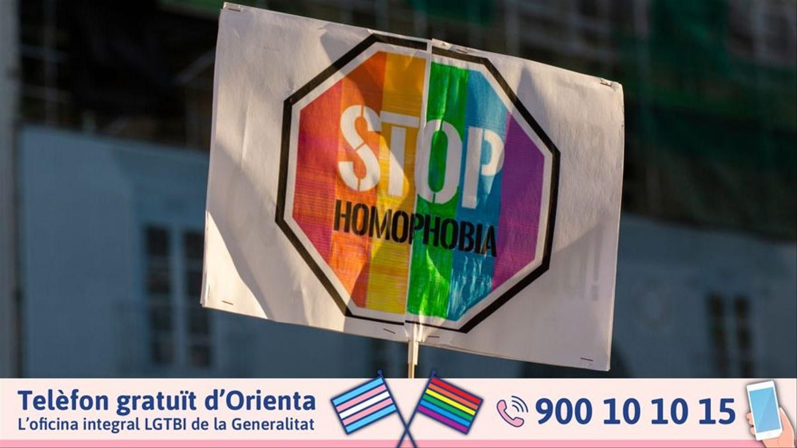 Imatge d'arxiu d'una pancarta en la protesta contra l'assassinat homòfob de Samuel Luiz a Madrid