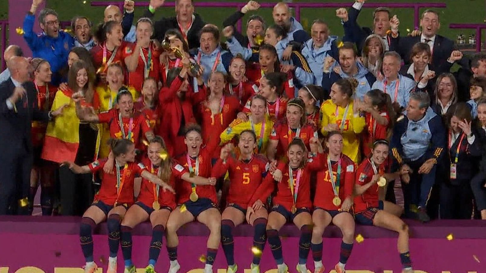 La notícia ha sigut ben rebuda per les jugadores, a pesar que encara no hi ha molts detalls sobre la proposta